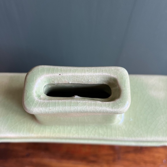 Vintage Green Textured Oversized Ceramic Vase - Picture 4 of 6